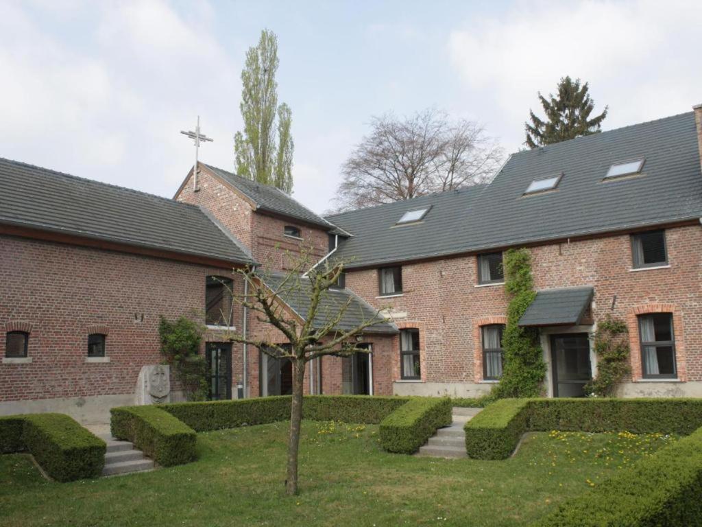 Готель Het Bloesemklooster Relais Сінт-Трейден Екстер'єр фото